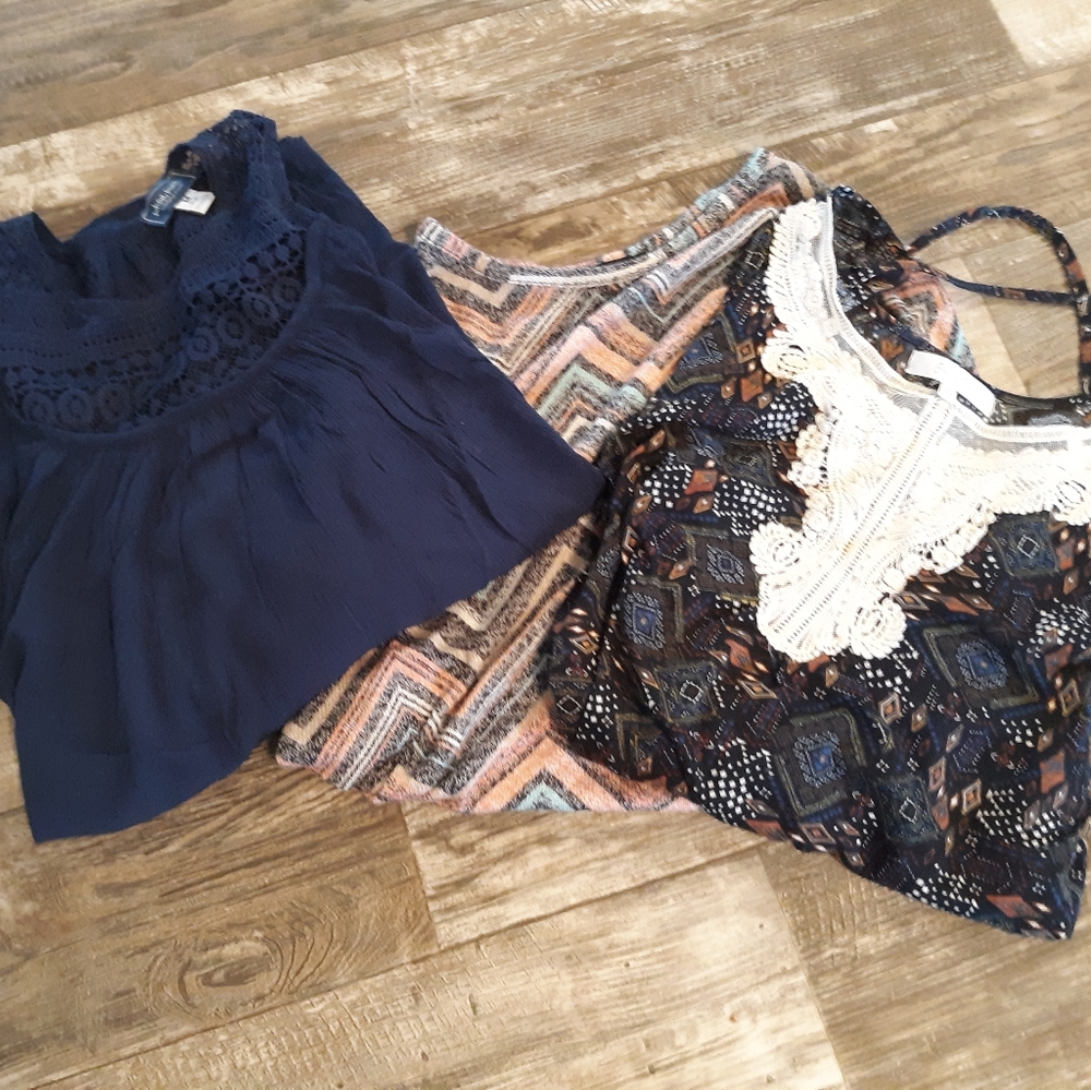 Womens shirts size medium